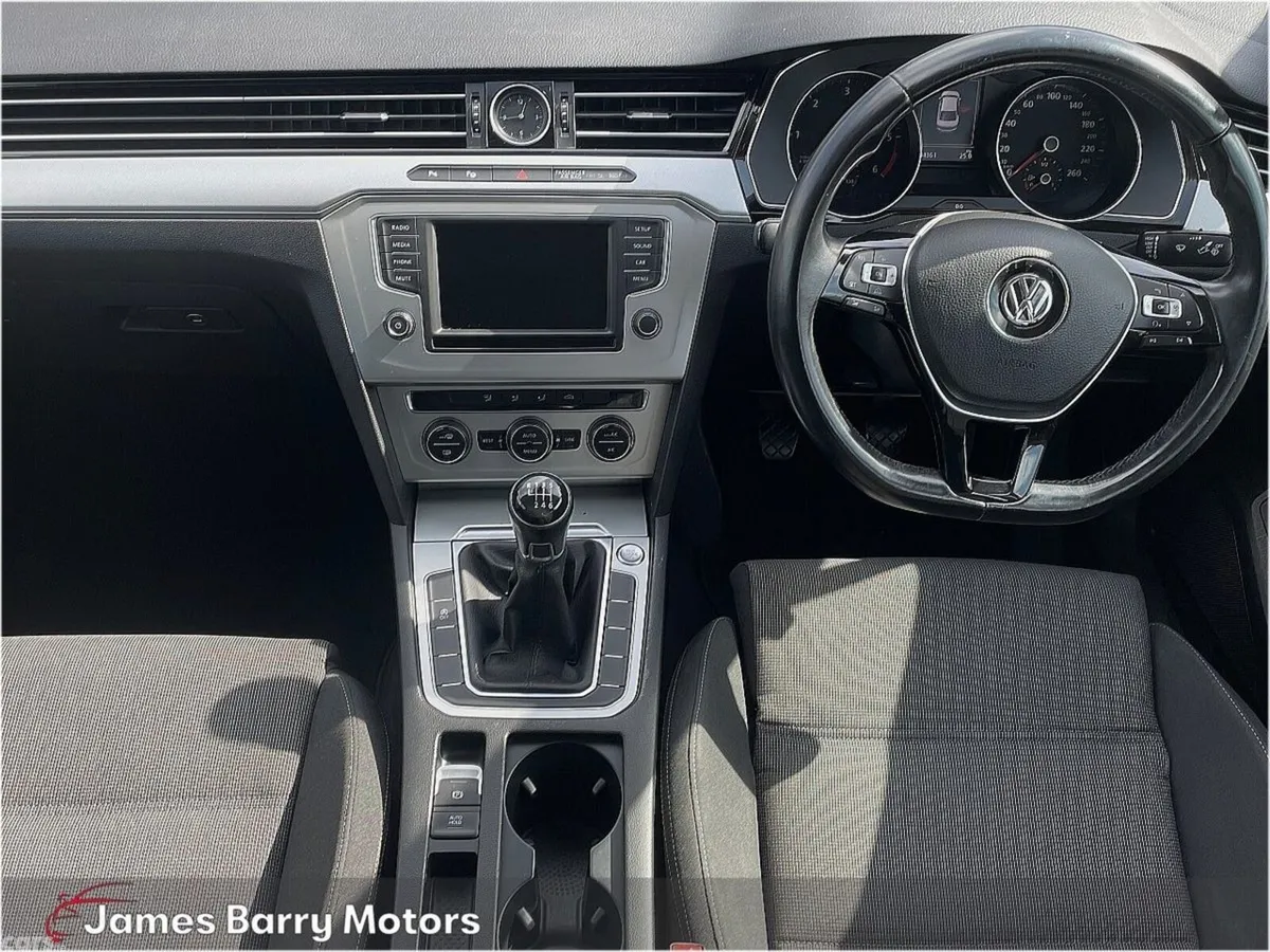 Volkswagen Passat Saloon, Diesel, 2016, Grey
