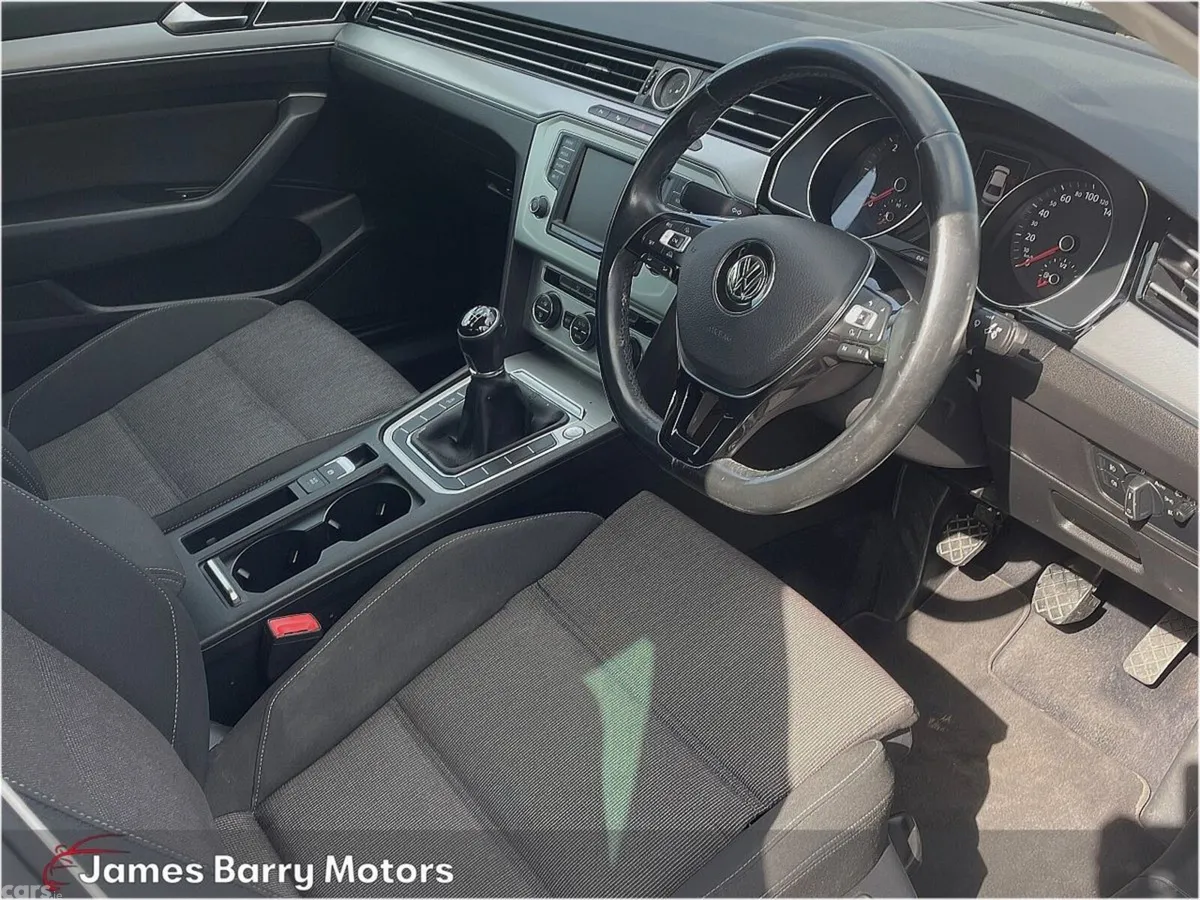 Volkswagen Passat Saloon, Diesel, 2016, Grey