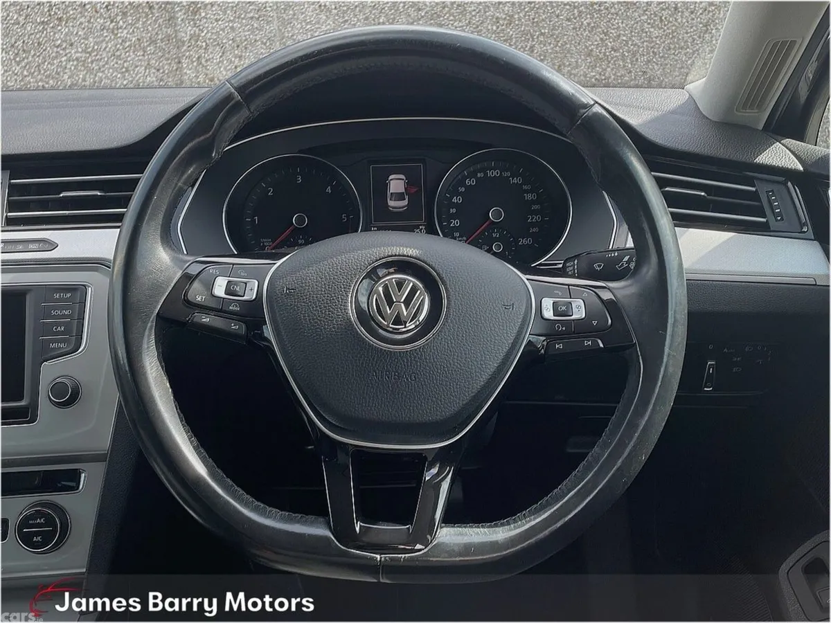 Volkswagen Passat Saloon, Diesel, 2016, Grey