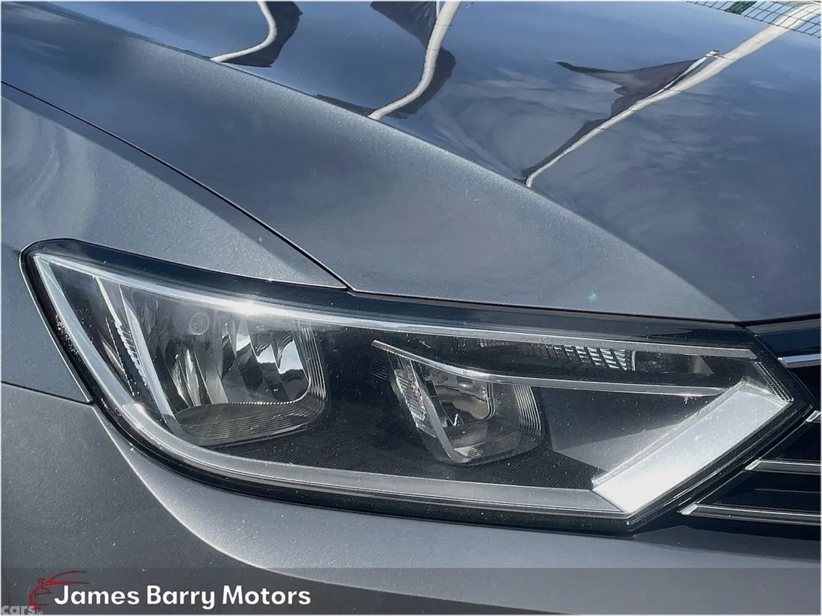 Volkswagen Passat Saloon, Diesel, 2016, Grey