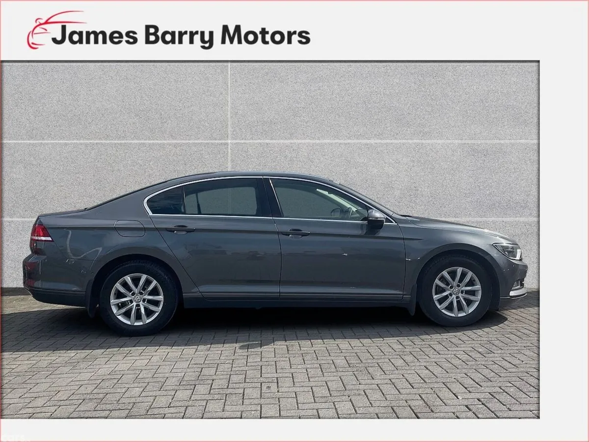 Volkswagen Passat Saloon, Diesel, 2016, Grey