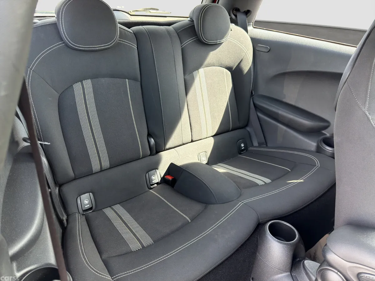 Mini Cooper Hatchback, Petrol, 2019, Red