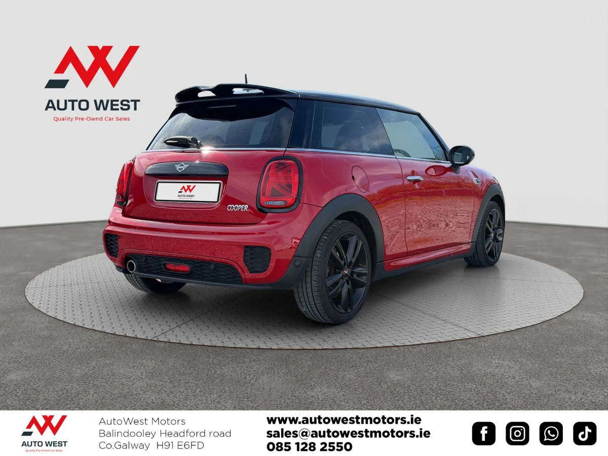 Mini Cooper Hatchback, Petrol, 2019, Red