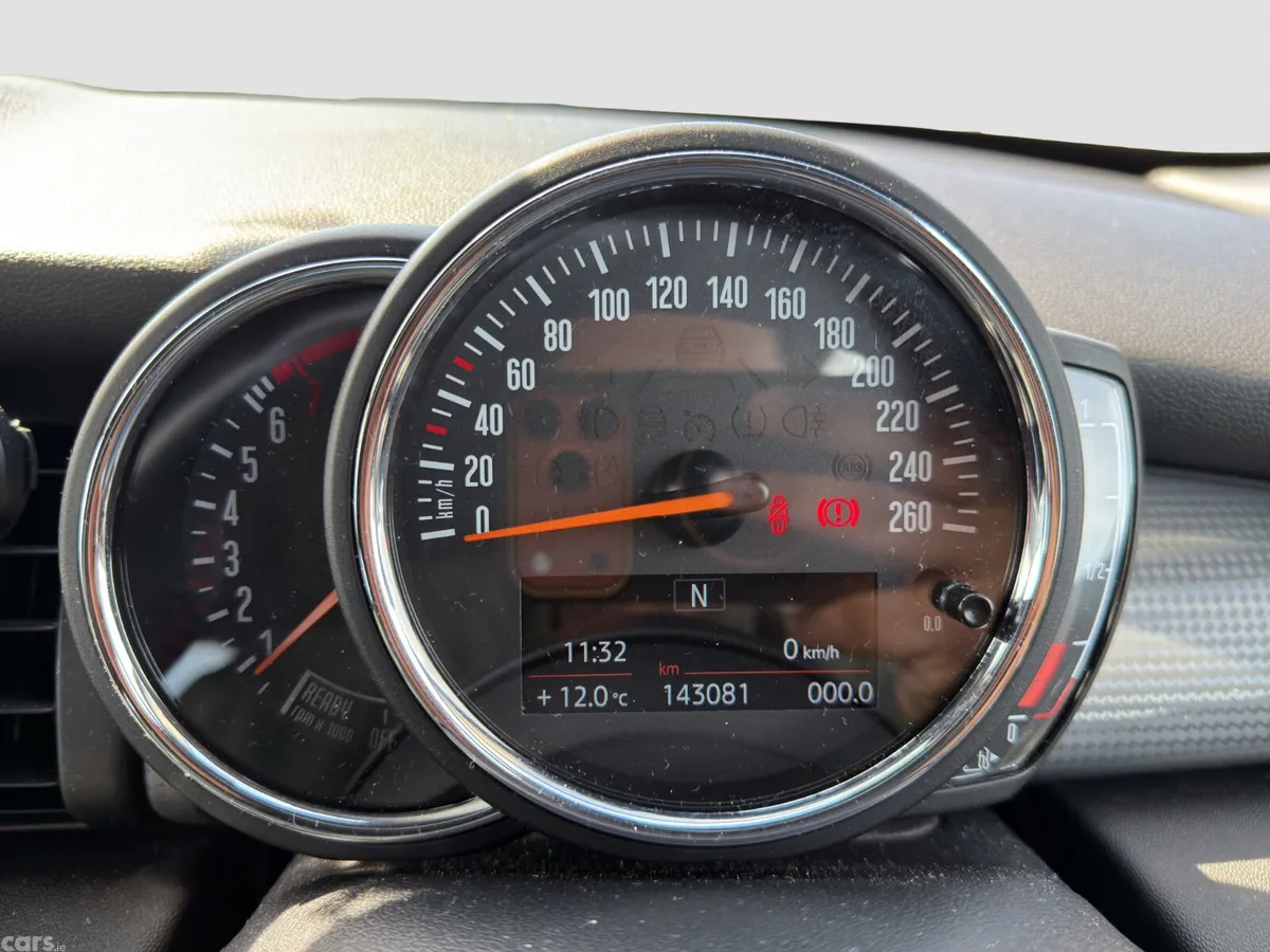 Mini Cooper Hatchback, Petrol, 2019, Red