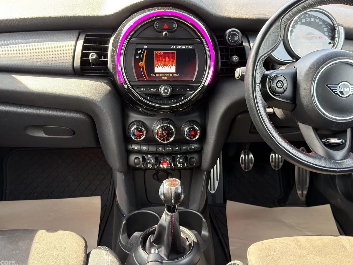 Mini Cooper Hatchback, Petrol, 2019, Red