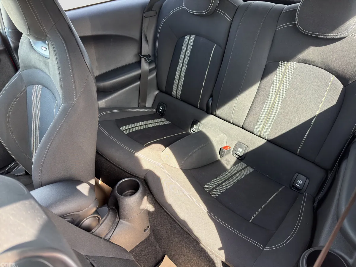 Mini Cooper Hatchback, Petrol, 2019, Red
