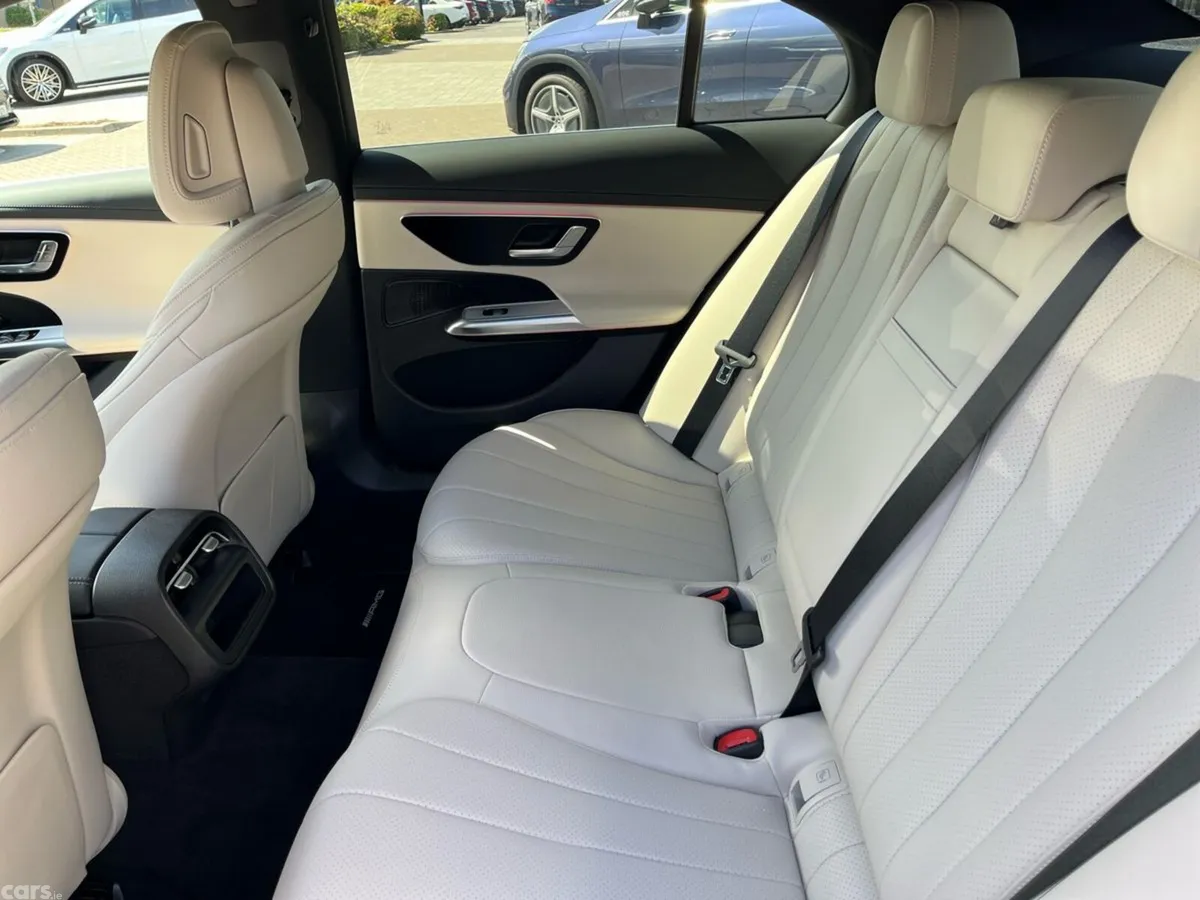 Mercedes-Benz E-Class Saloon, Diesel Plug-in Hybrid, 2025, Black