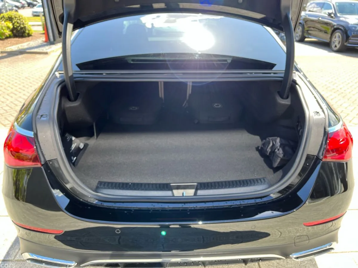 Mercedes-Benz E-Class Saloon, Diesel Plug-in Hybrid, 2025, Black