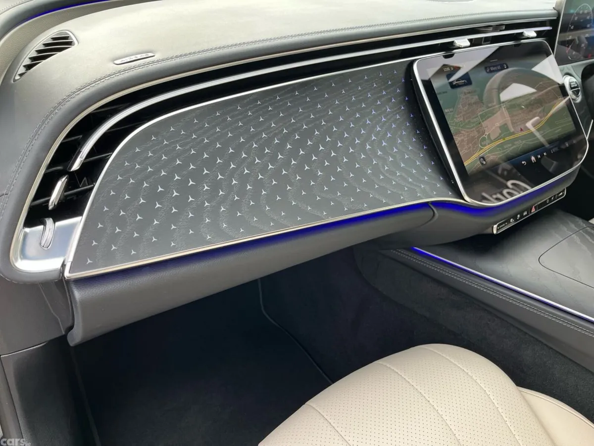 Mercedes-Benz E-Class Saloon, Diesel Plug-in Hybrid, 2024, Blue
