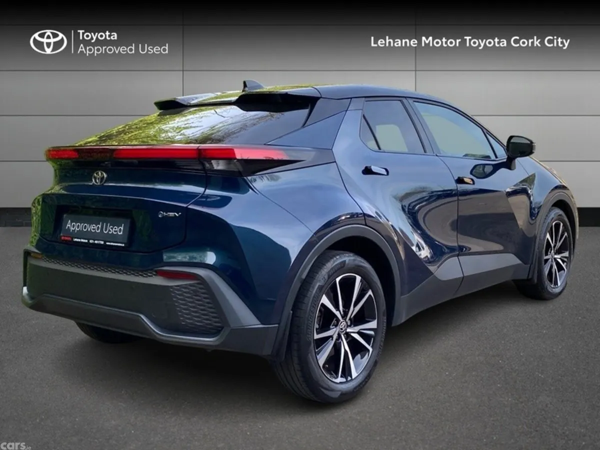 Toyota C-HR SUV, Petrol Hybrid, 2024, Blue