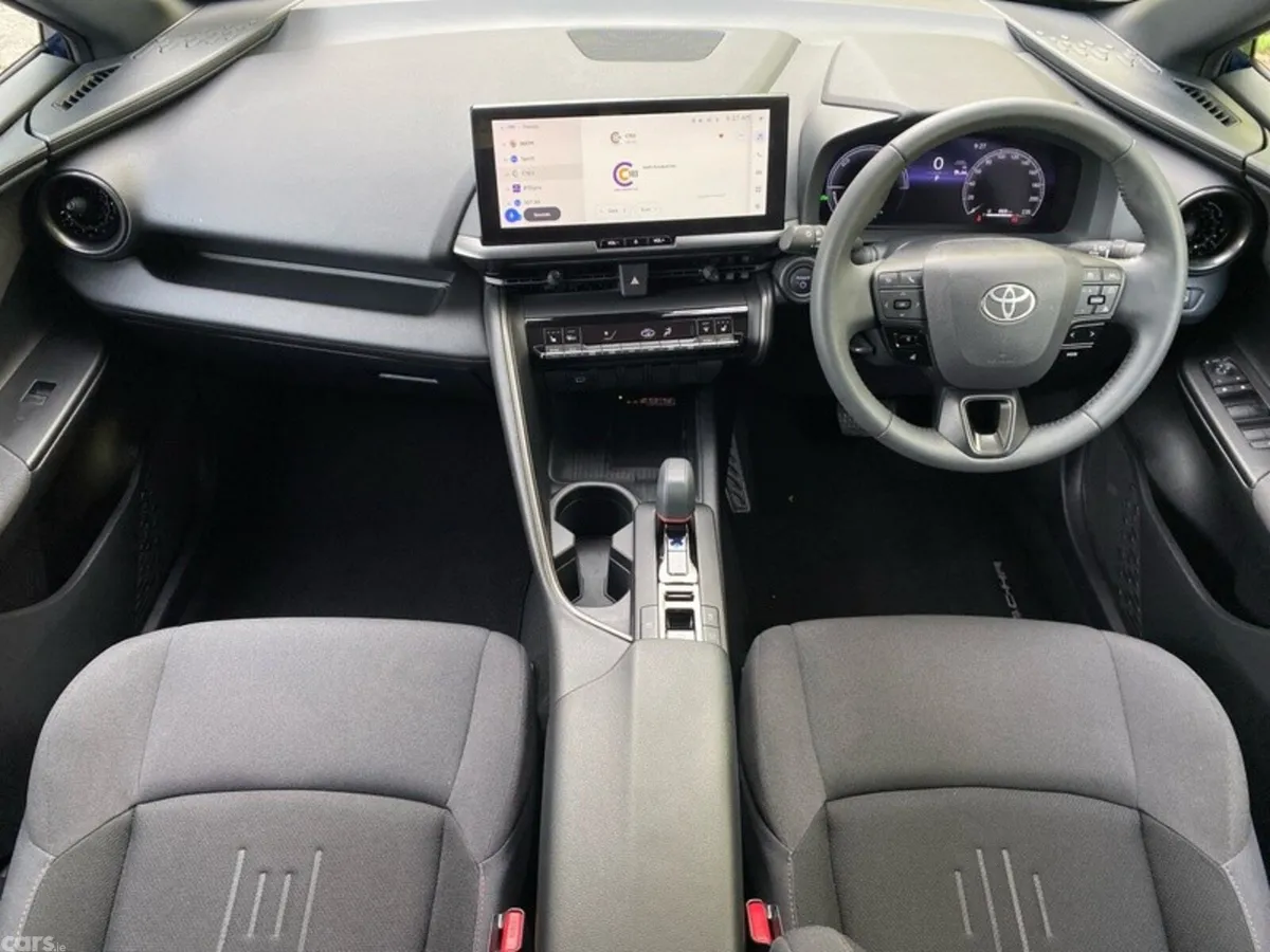 Toyota C-HR SUV, Petrol Hybrid, 2024, Blue