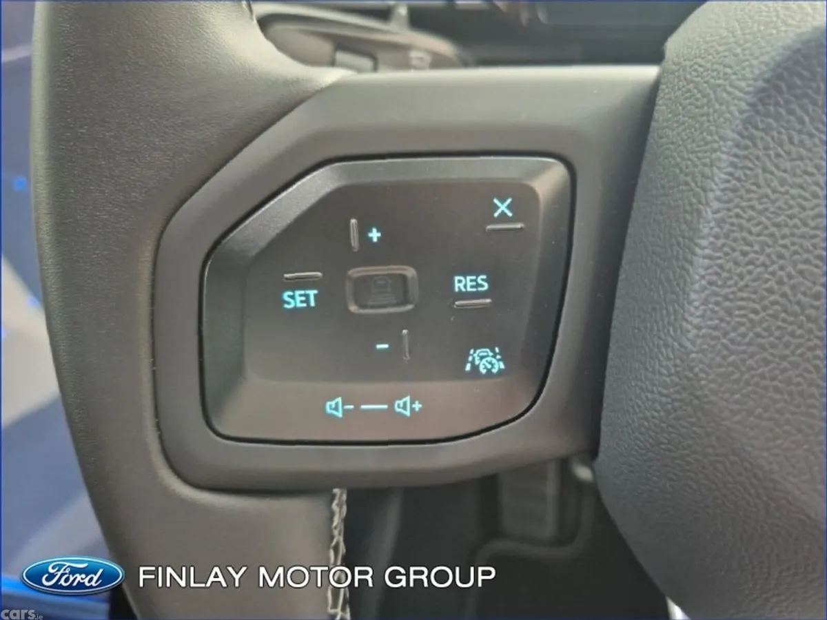 Ford Explorer MPV, Electric, 2026, Grey