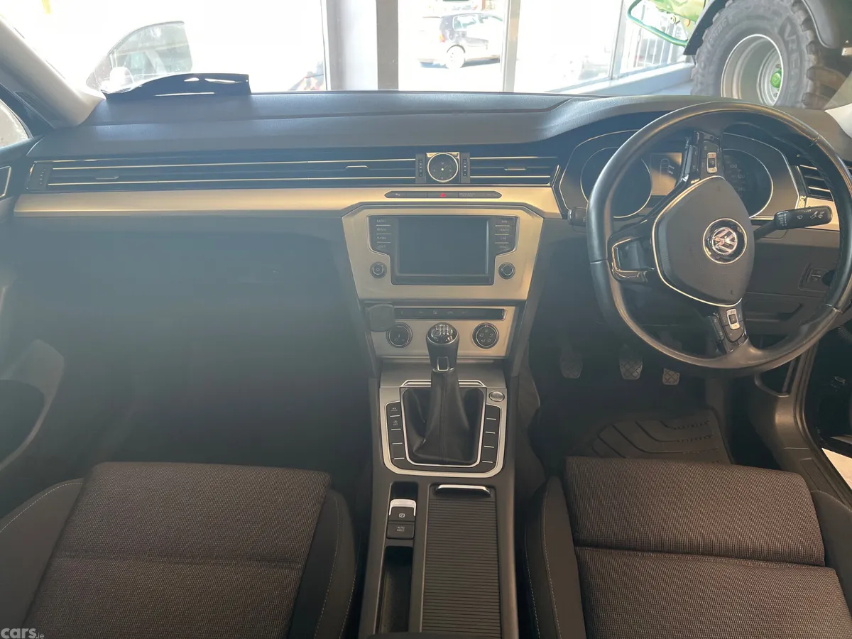 Volkswagen Passat Saloon, Diesel, 2015, Black