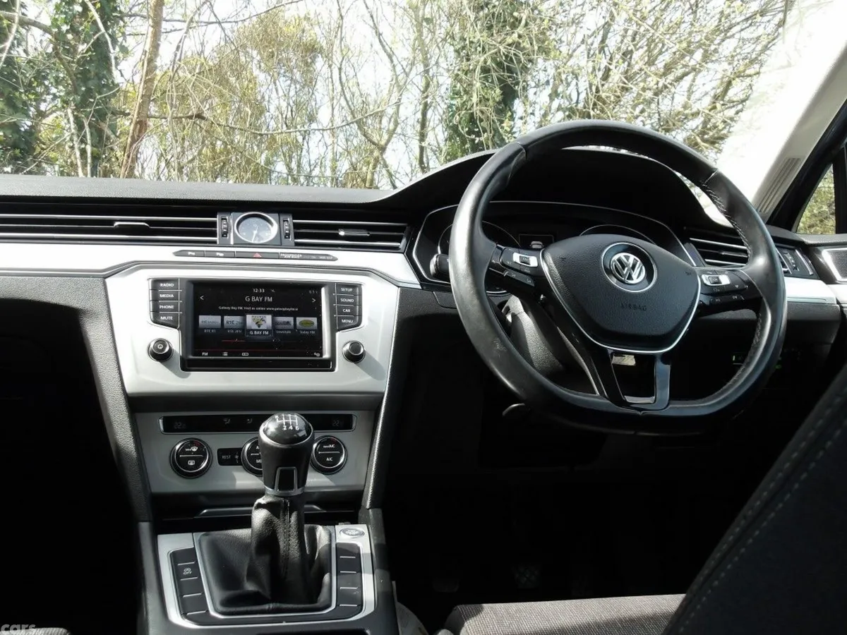 Volkswagen Passat Saloon, Diesel, 2016, Blue