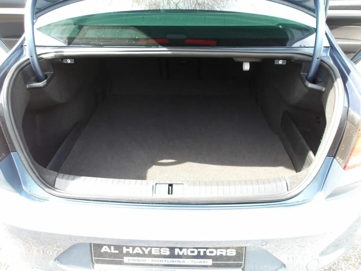 Volkswagen Passat Saloon, Diesel, 2016, Blue