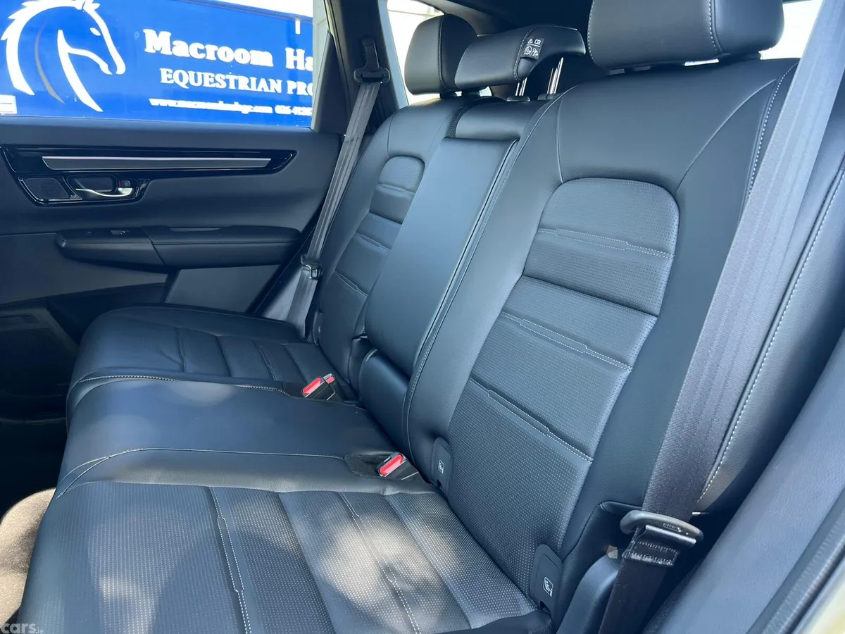 Honda CR-V SUV, Petrol Plug-in Hybrid, 2026, Gold