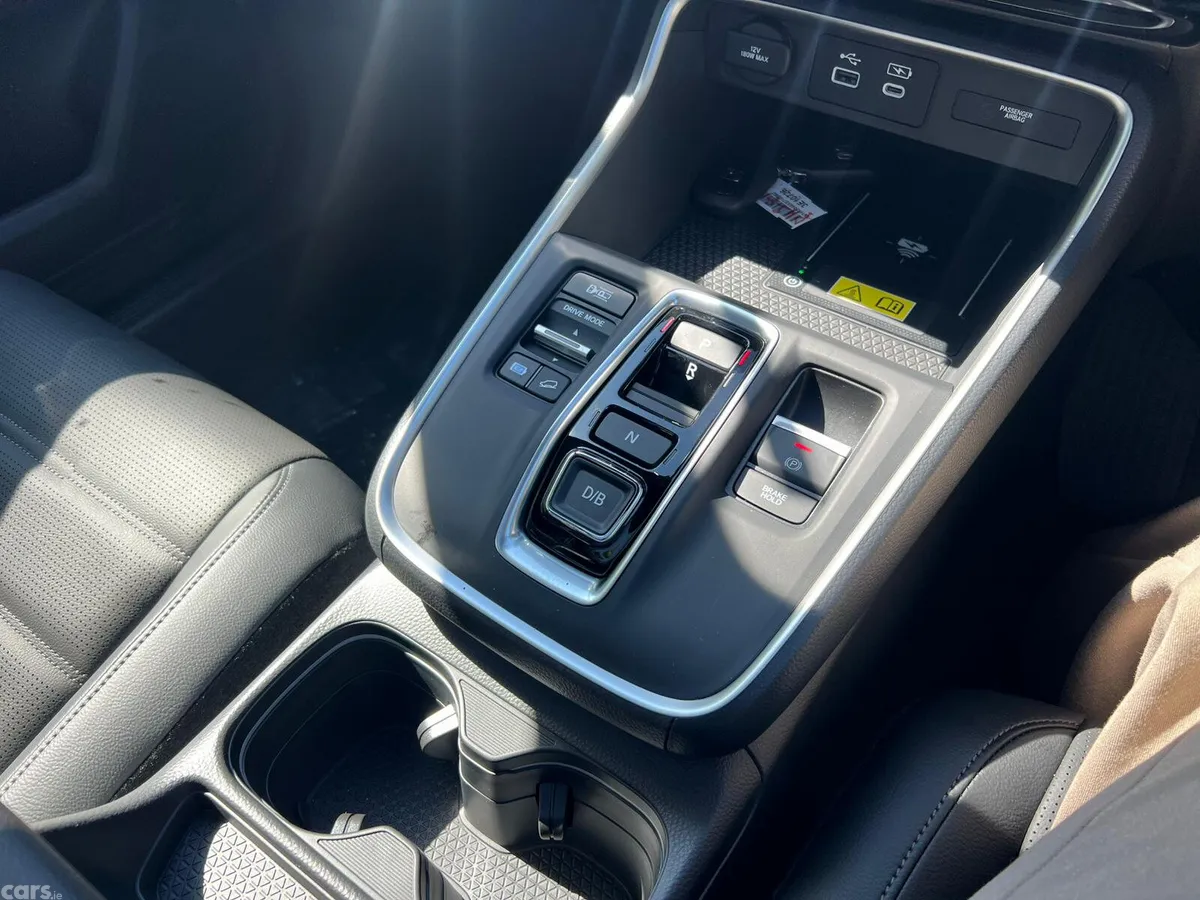 Honda CR-V SUV, Petrol Plug-in Hybrid, 2026, Gold