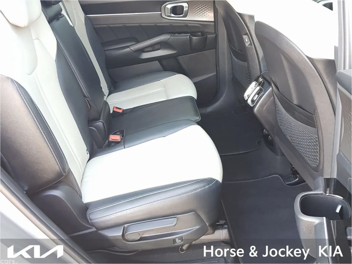 Kia Sorento SUV, Petrol Plug-in Hybrid, 2023, Grey