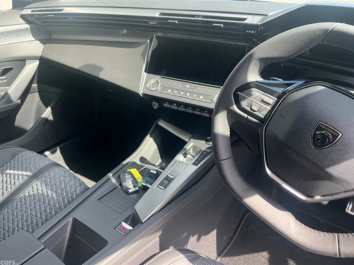Peugeot 308 Estate, Diesel, 2026, Grey