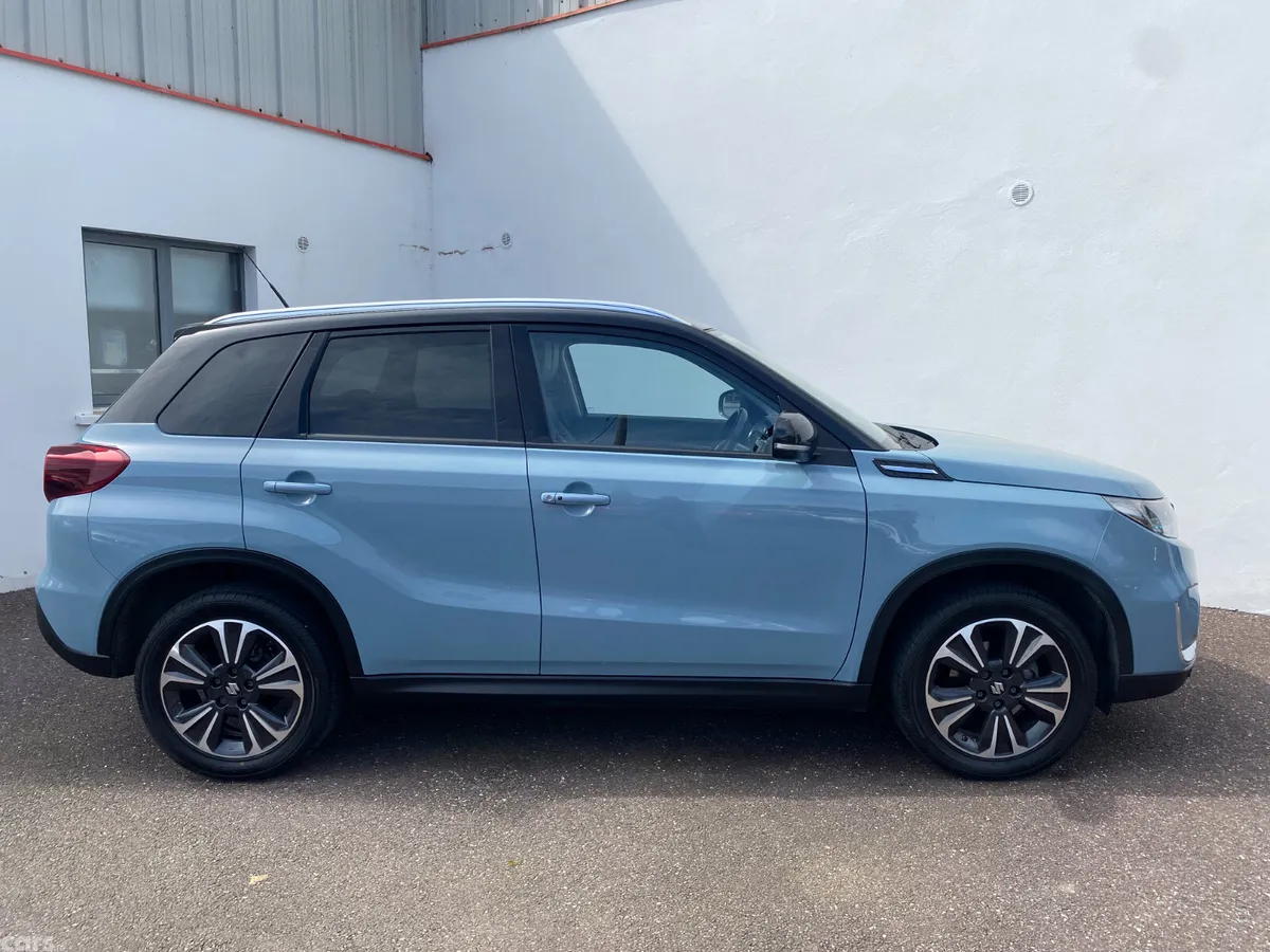 Suzuki Vitara SUV, Petrol Hybrid, 2024, Blue