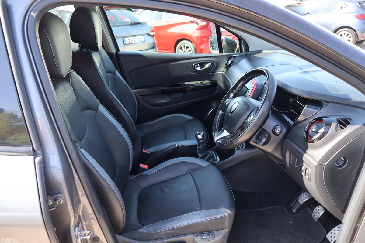 Renault Captur Hatchback, Diesel, 2017, Grey