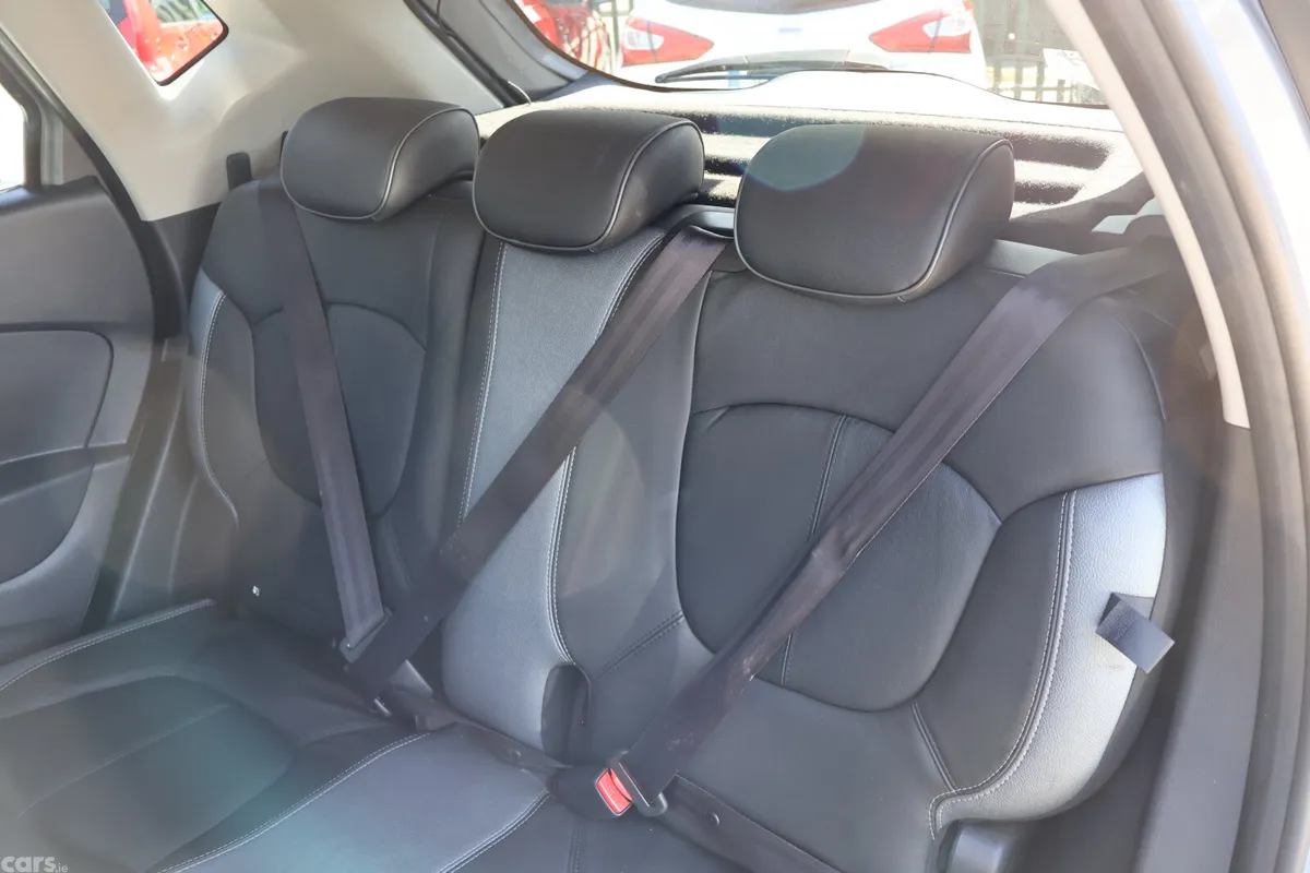 Renault Captur Hatchback, Diesel, 2017, Grey