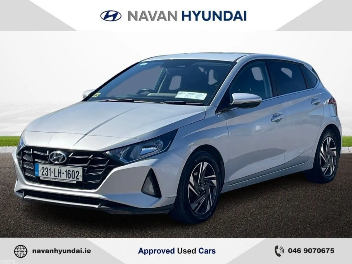 Hyundai i20 Hatchback, Petrol, 2023, Grey