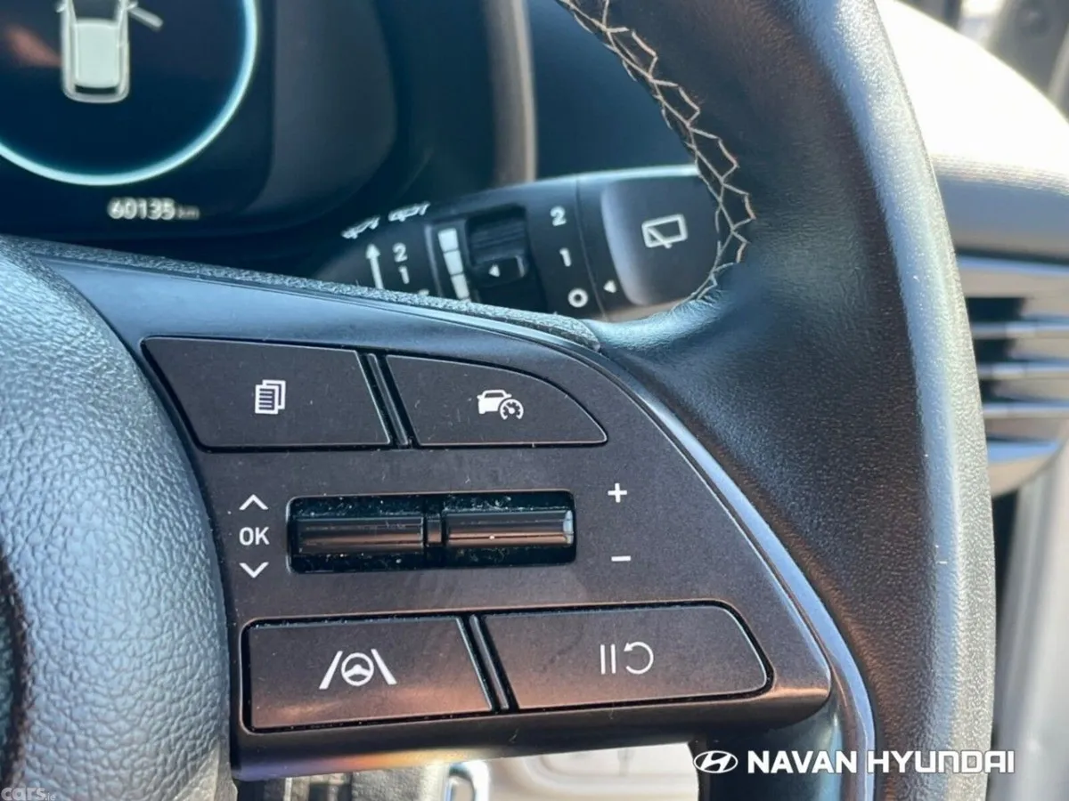 Hyundai i20 Hatchback, Petrol, 2023, Grey