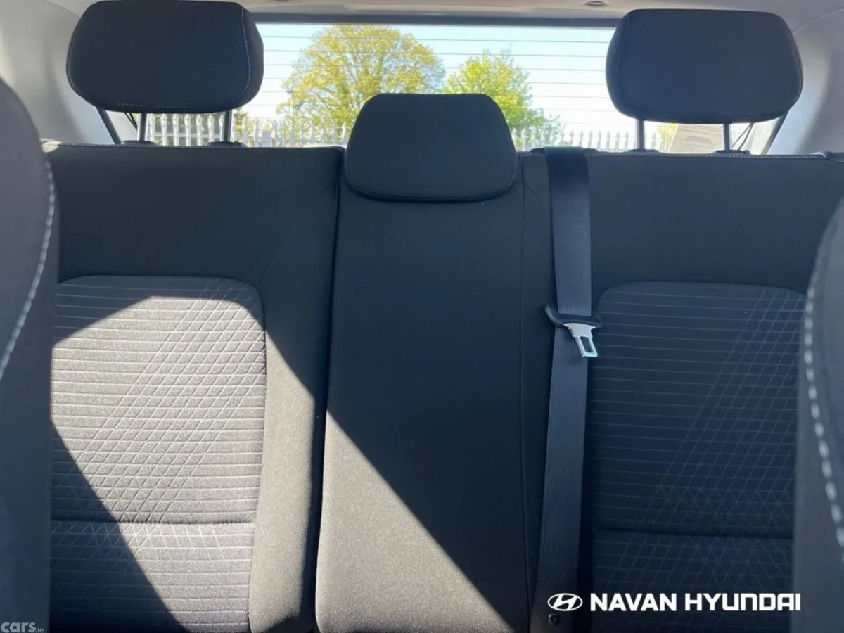 Hyundai i20 Hatchback, Petrol, 2023, Grey
