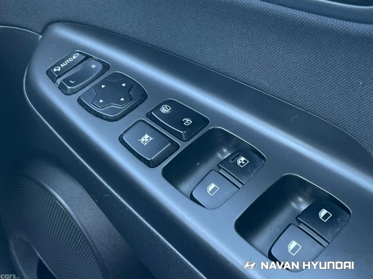Hyundai KONA MPV, Petrol, 2021, Grey