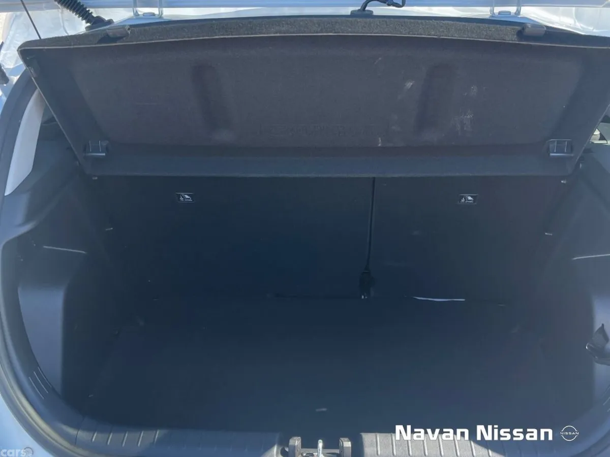 Hyundai i20 Hatchback, Petrol, 2023, Grey