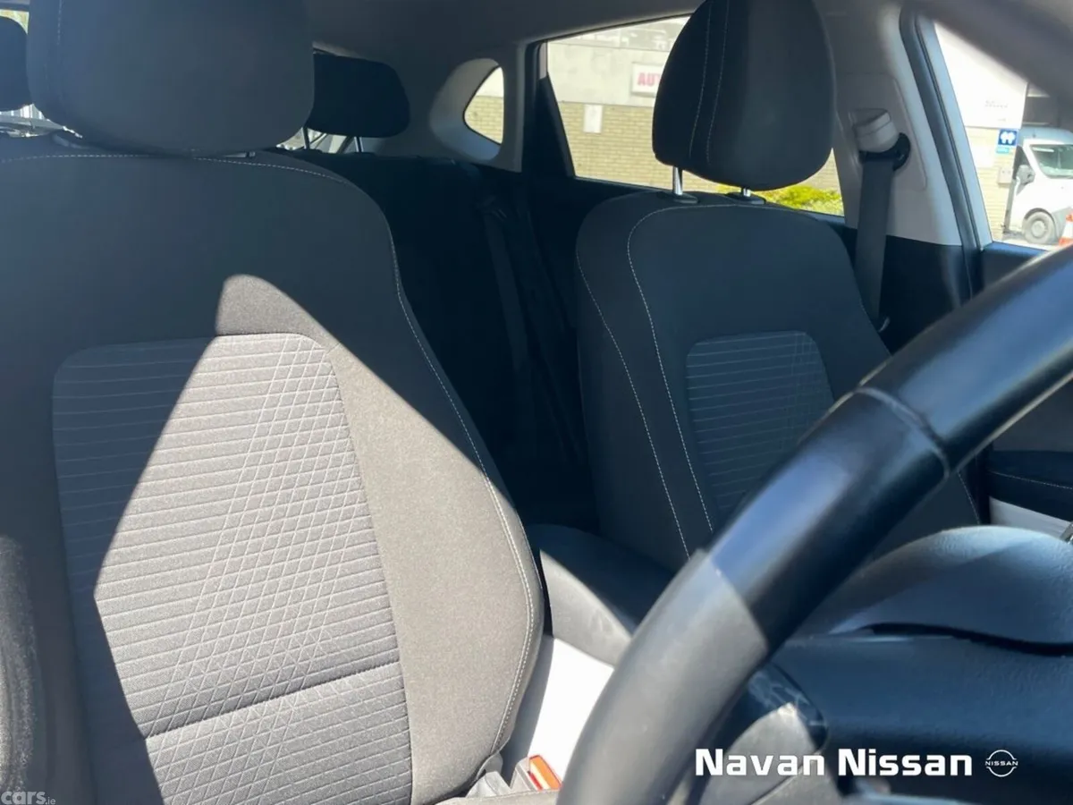 Hyundai i20 Hatchback, Petrol, 2023, Grey