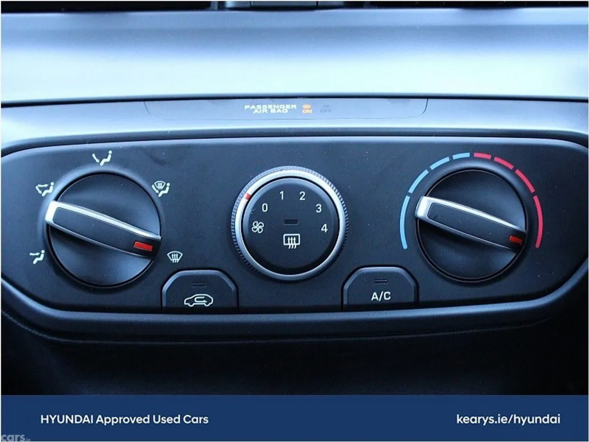 Hyundai i20 Hatchback, Petrol, 2027, Grey