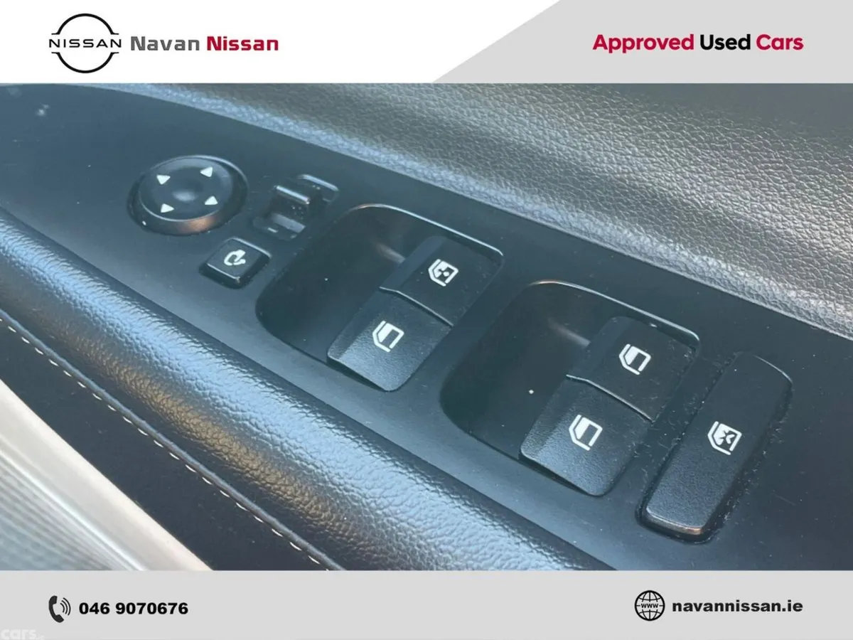 Hyundai i20 Hatchback, Petrol, 2023, Grey