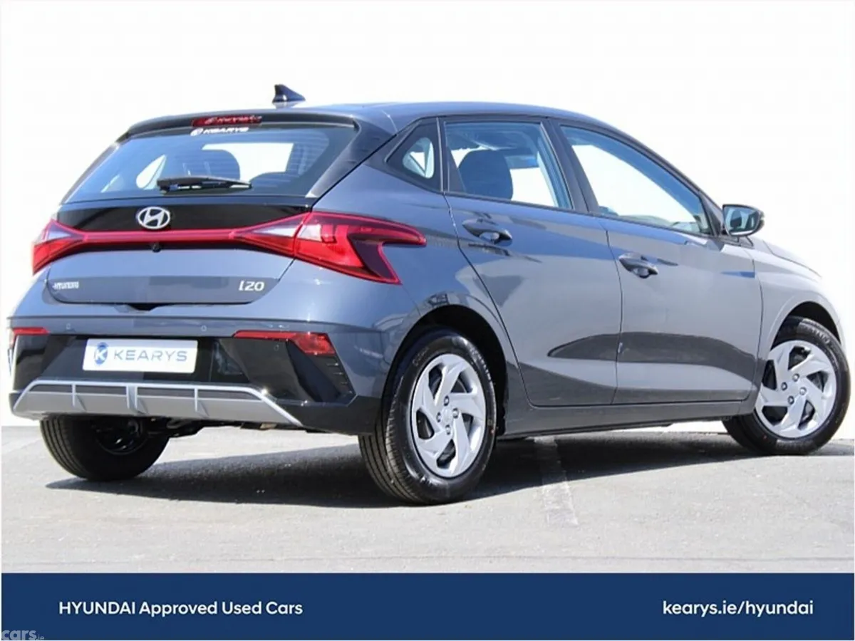 Hyundai i20 Hatchback, Petrol, 2027, Grey