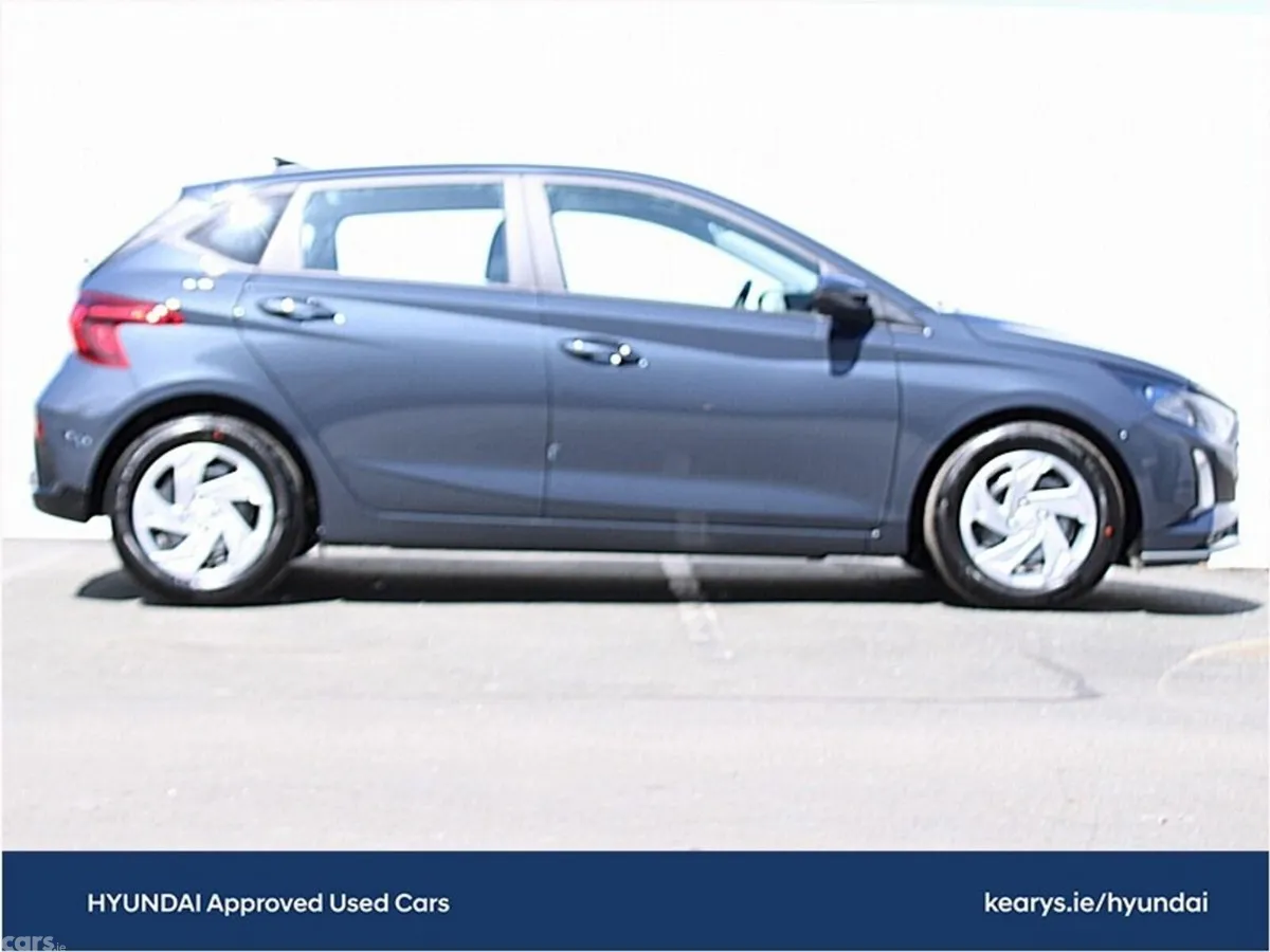 Hyundai i20 Hatchback, Petrol, 2027, Grey