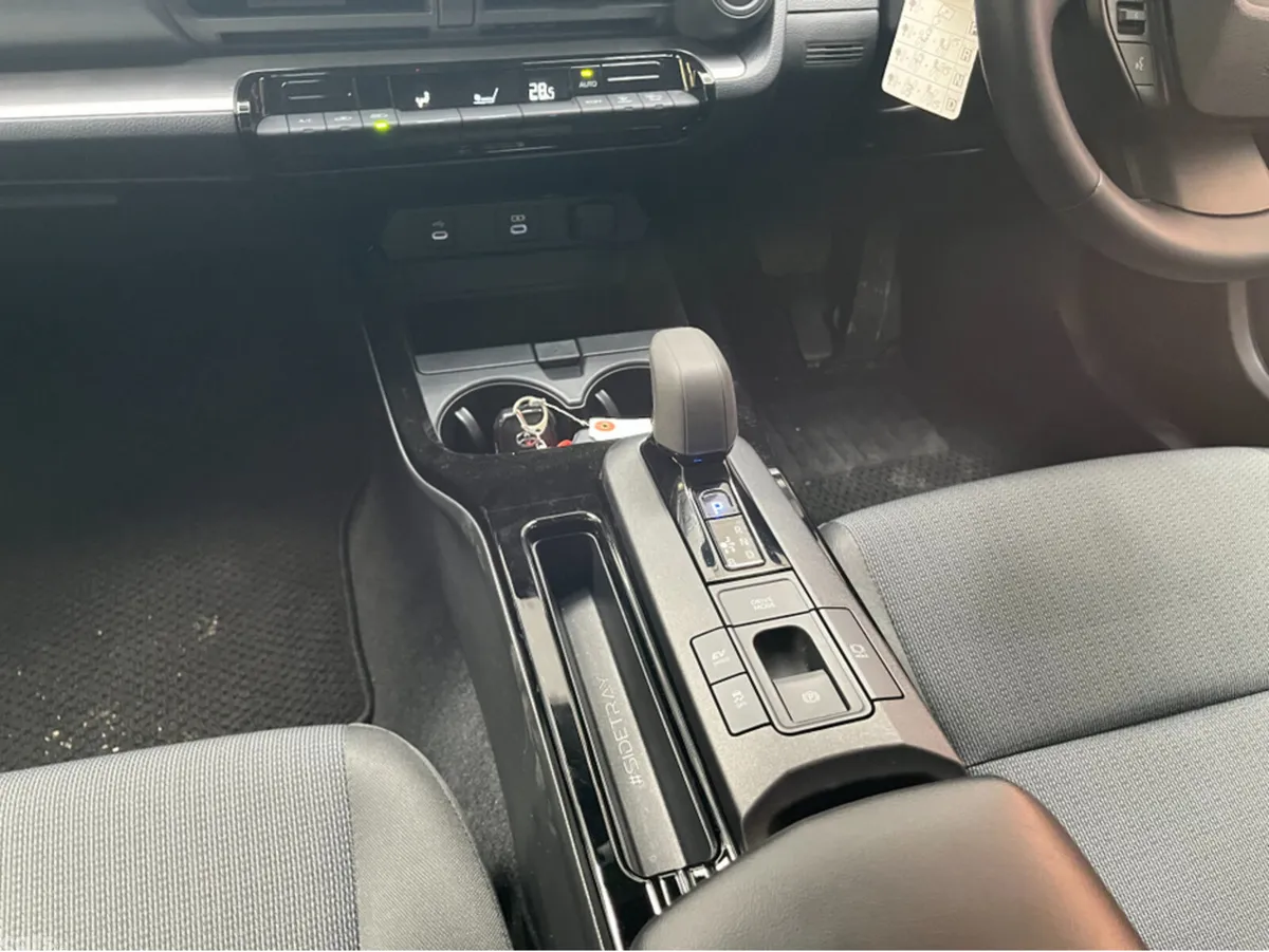 Toyota Prius Estate, Petrol, 2025, Silver