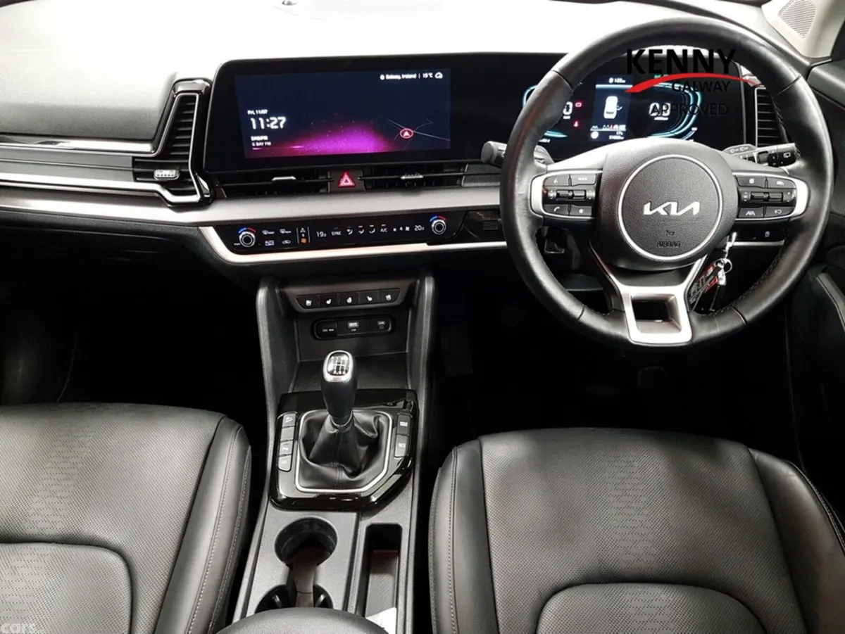 Kia Sportage MPV, Diesel, 2024, Grey