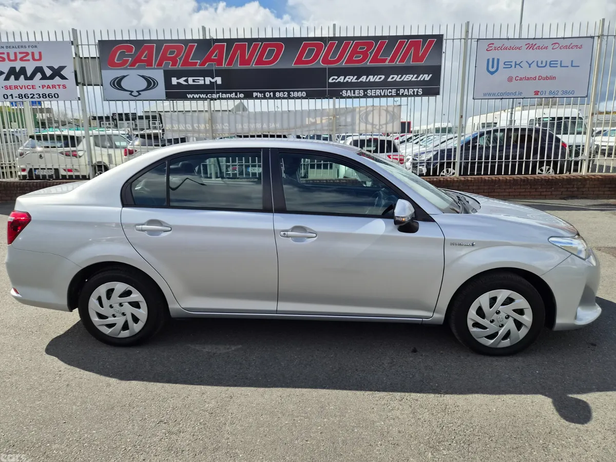 Toyota Corolla Saloon, Petrol Hybrid, 2020, Silver