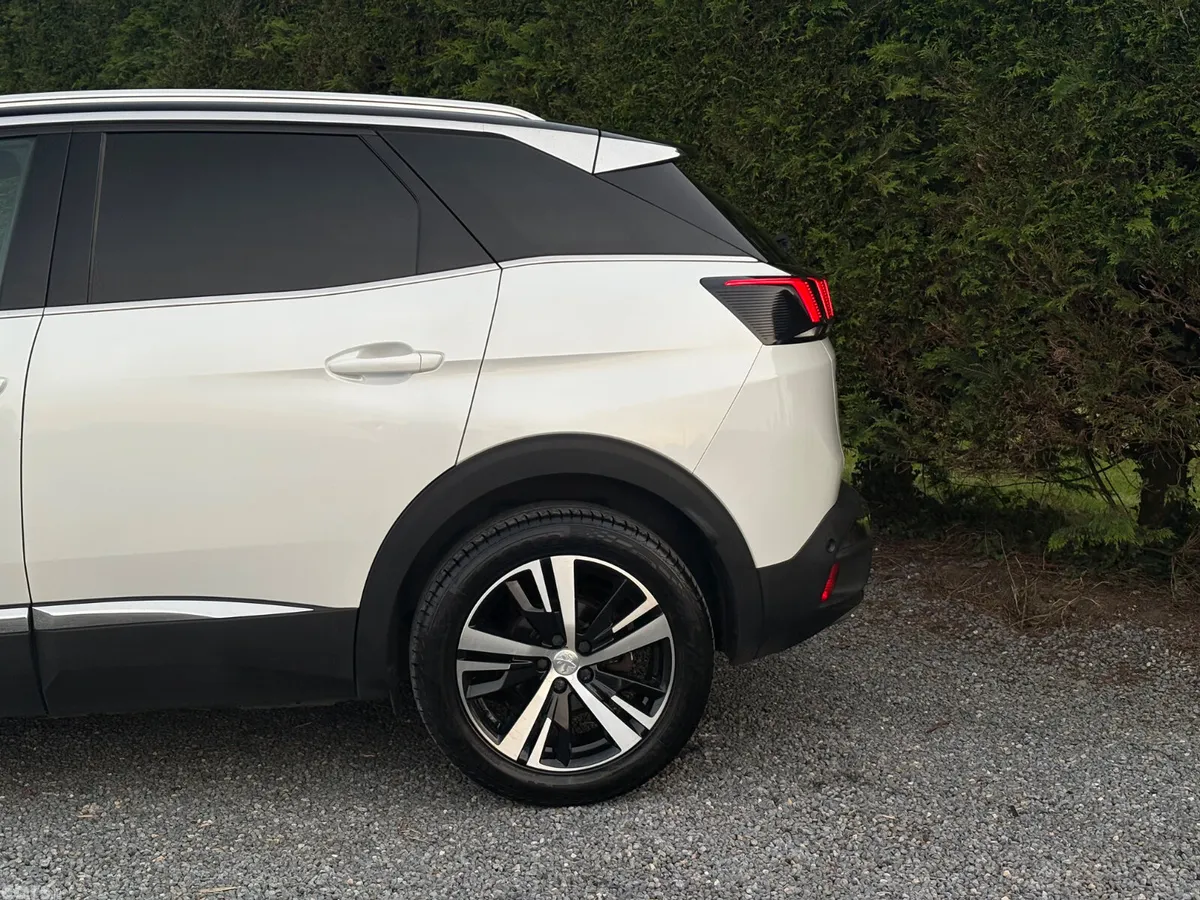 Peugeot 3008 MPV, Diesel, 2018, White