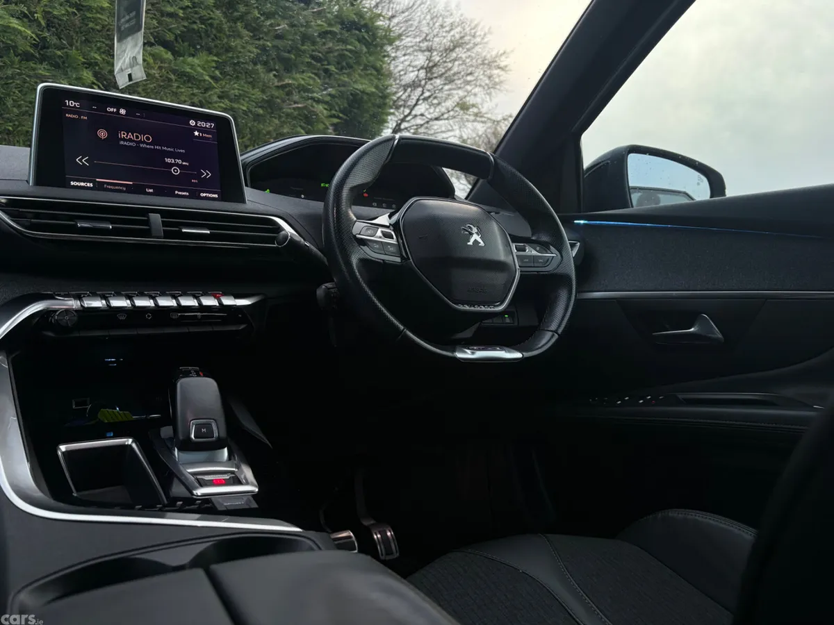 Peugeot 3008 MPV, Diesel, 2018, White