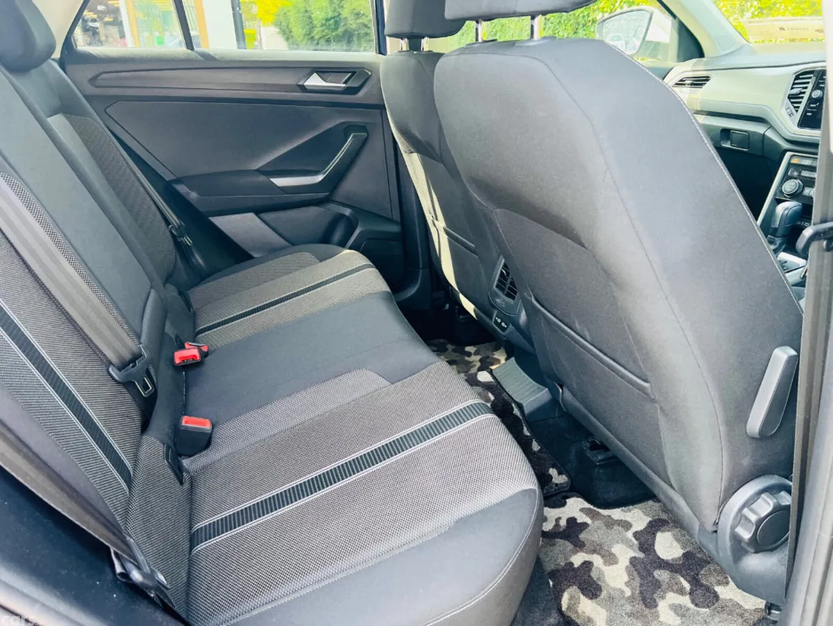 Volkswagen T-Roc SUV, Diesel, 2021, Blue