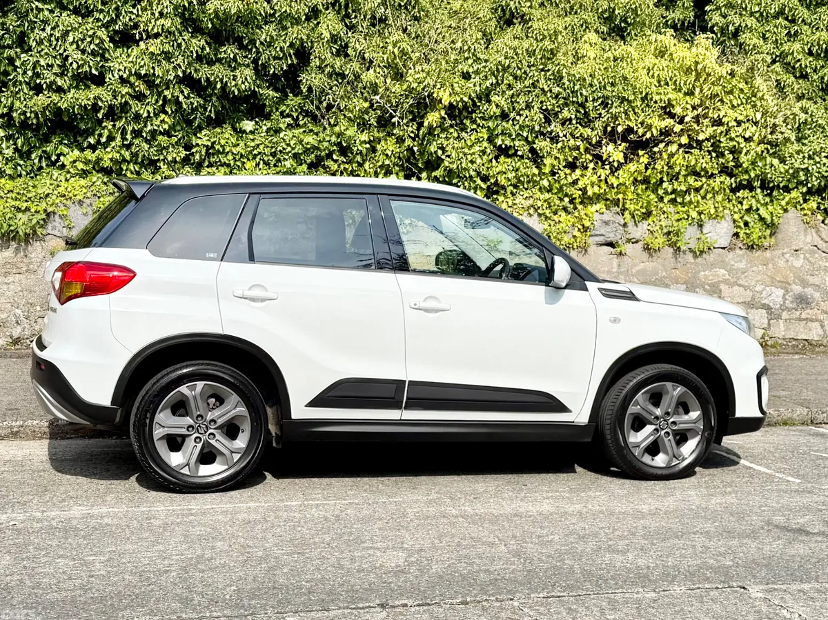 Suzuki Vitara SUV, Diesel, 2016, White