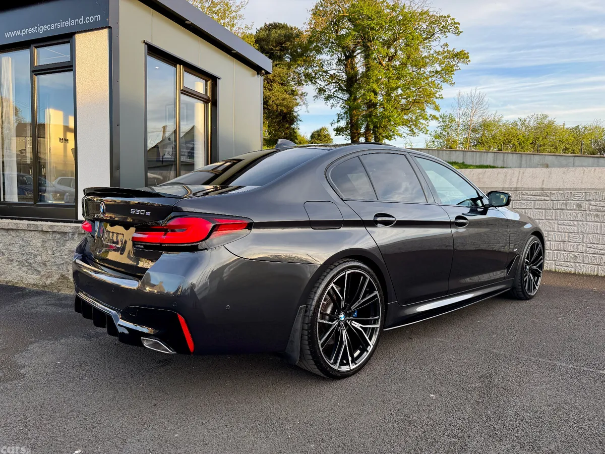 BMW 5-Series Saloon, Petrol Plug-in Hybrid, 2021, Grey