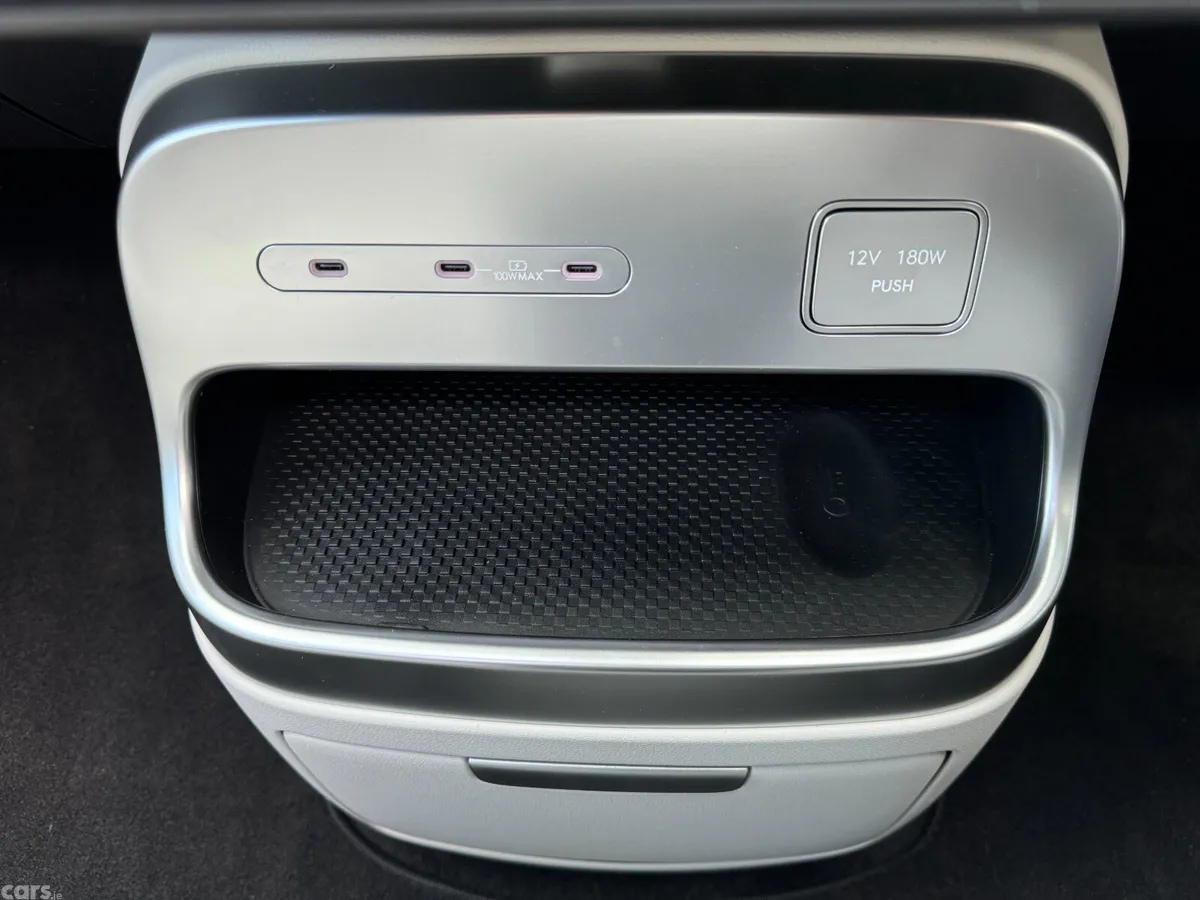 Hyundai IONIQ 9 MPV, Electric, 2026, Green