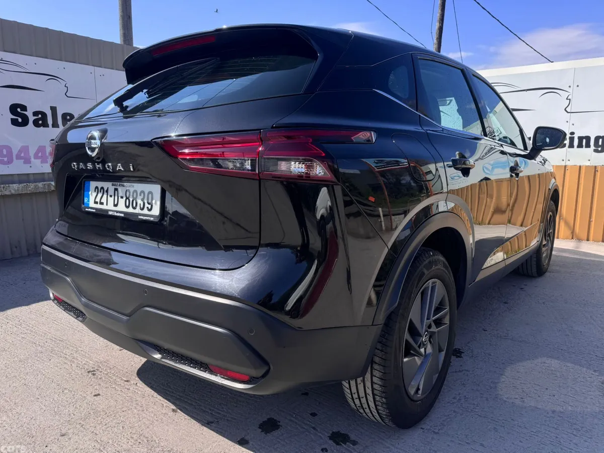 Nissan Qashqai MPV, Petrol, 2022, Black