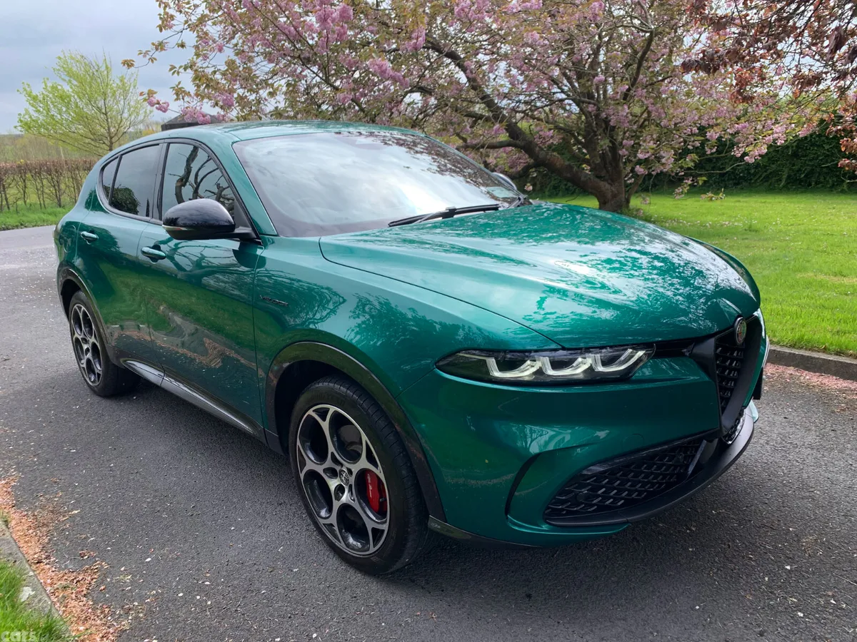 Alfa Romeo Tonale MPV, Petrol Plug-in Hybrid, 2023, Green
