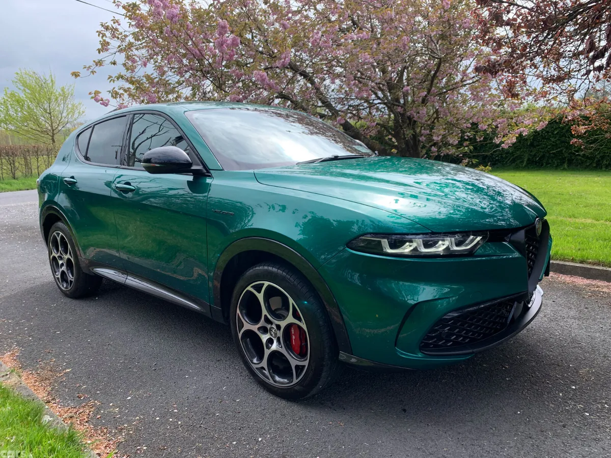 Alfa Romeo Tonale MPV, Petrol Plug-in Hybrid, 2023, Green