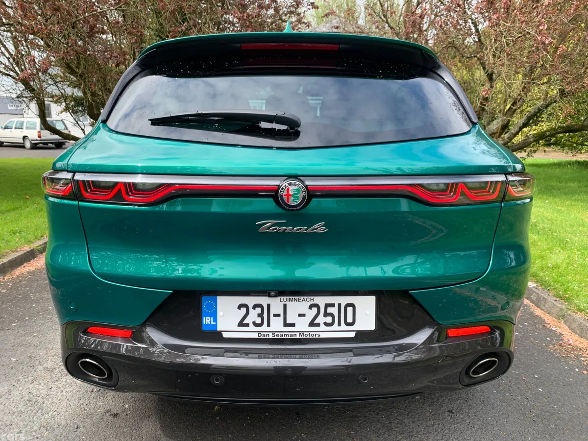 Alfa Romeo Tonale MPV, Petrol Plug-in Hybrid, 2023, Green
