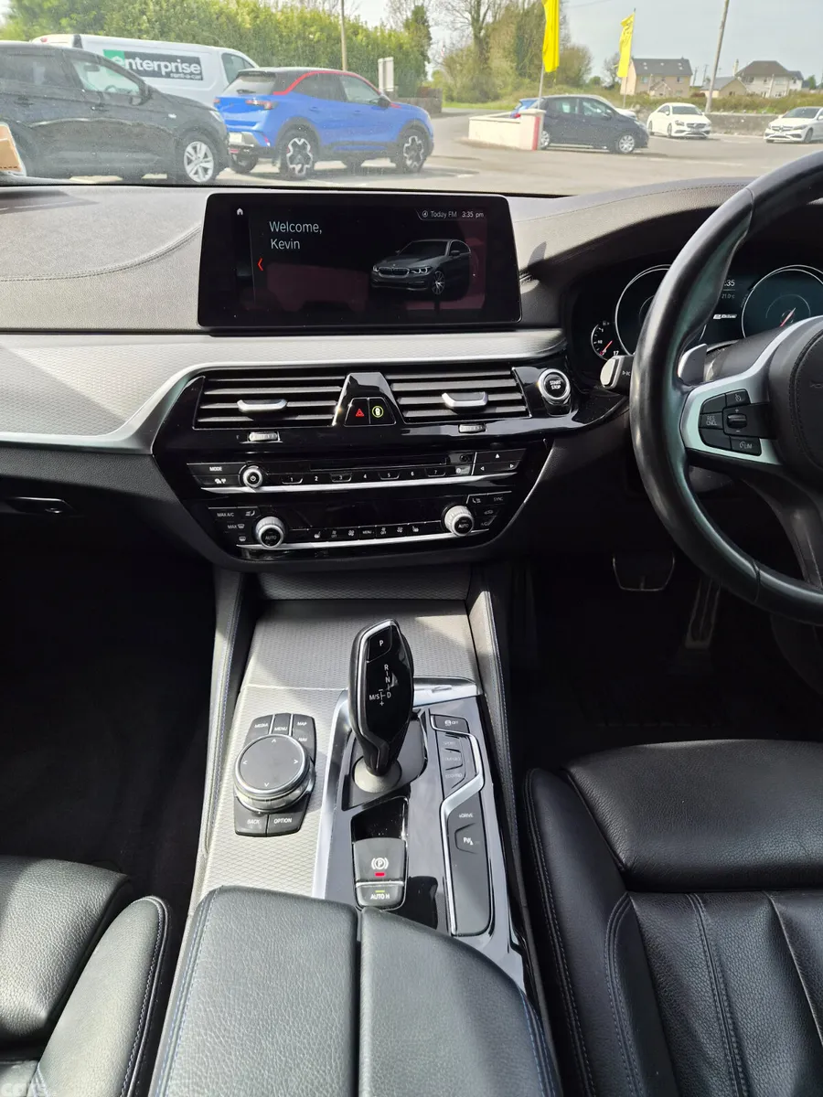 BMW 5-Series Saloon, Petrol Plug-in Hybrid, 2018, Black